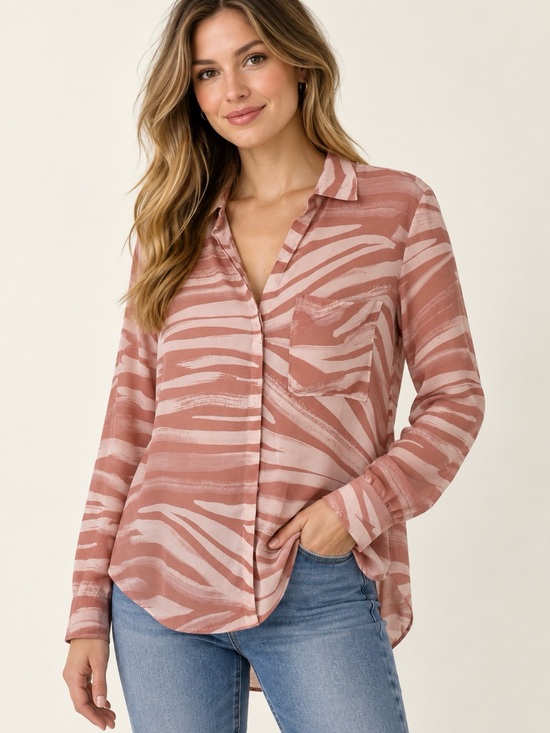 cloth & stone Tops - cloth & stone Mauve-Pink Printed Button-Down Shirt